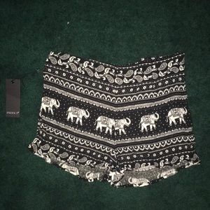 High waisted elephant shorts NWT